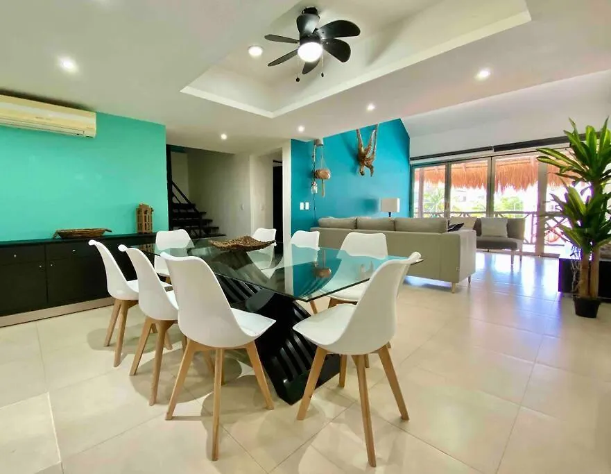Huge Apartment, Steps To The Beach & Lifestyle プレヤデルカーメン 0*,
